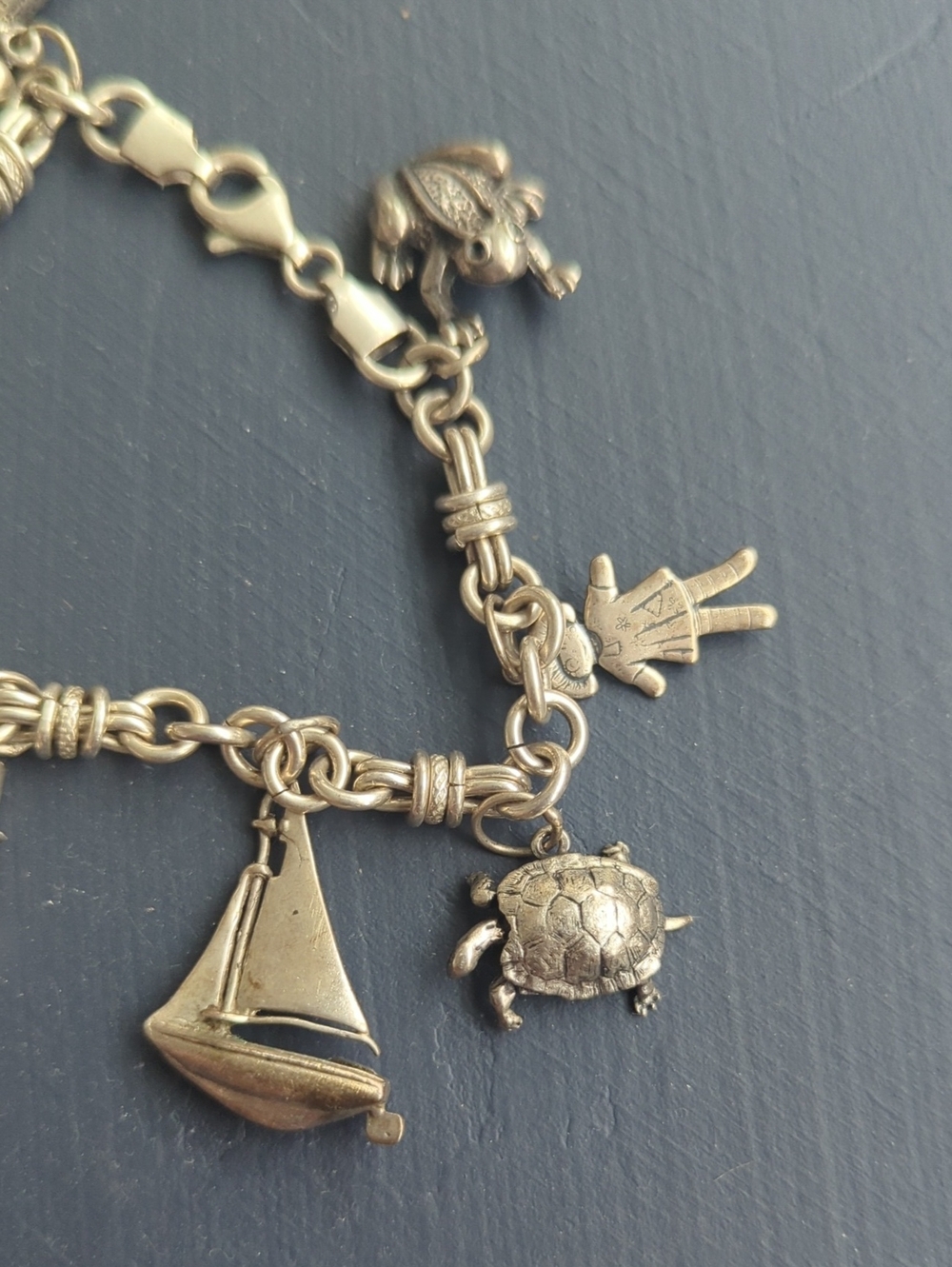 1970s Vintage Sterling Silver Charm Bracelet - Picture 6 of 7